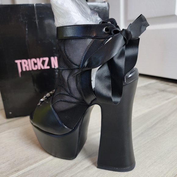 Weave the Night platform heels - Picture 5 of 10